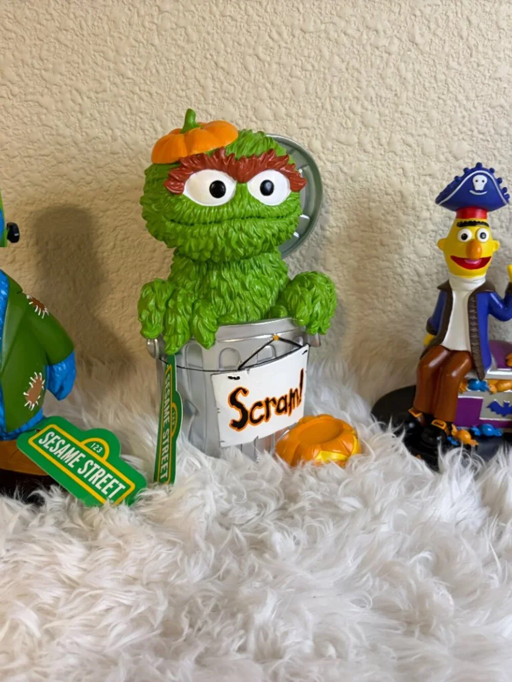 Sesame Street Halloween Figurine Set Cookie Monster Oscar Count Bert Ernie NWT